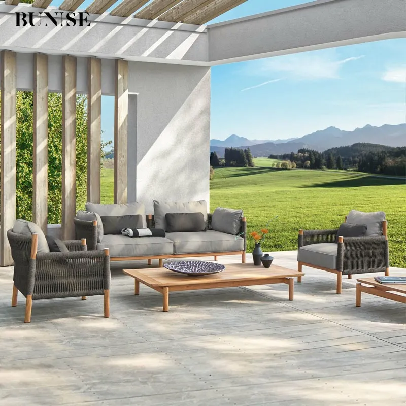 0fce4f313c291245d7ddc1c861403aa4.jpg Cassis - Image 1