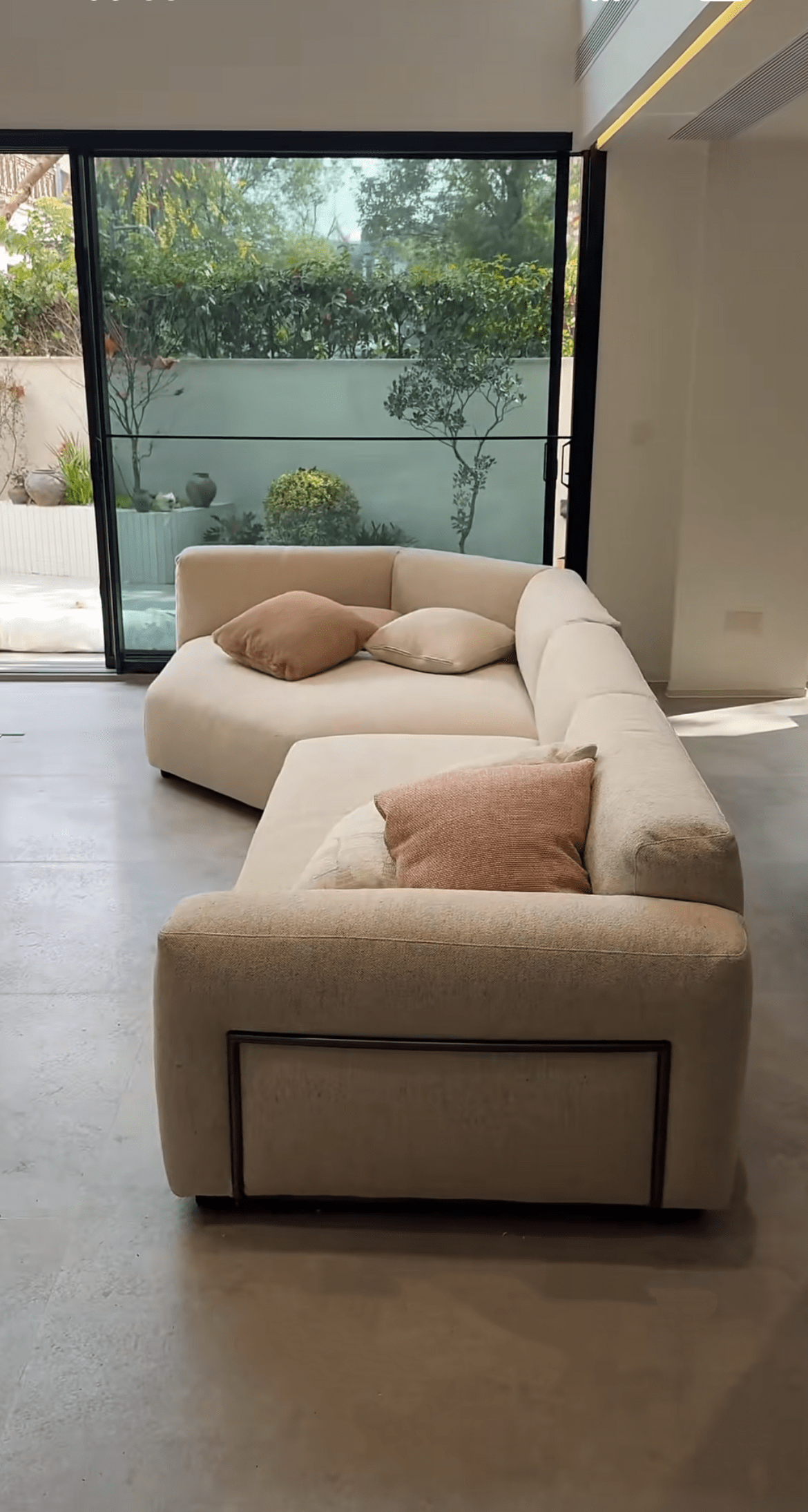 Fiocco modular fabric sofa product image 8