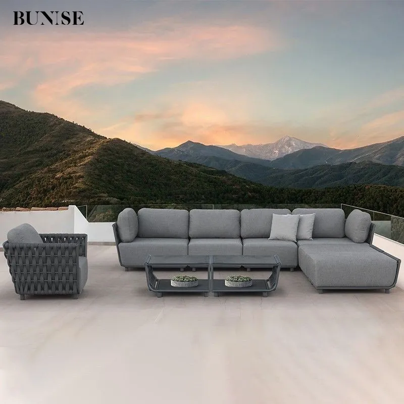 c0a9893d12105d68bc4165c6eaa37041.jpg Tivoli - Image 1