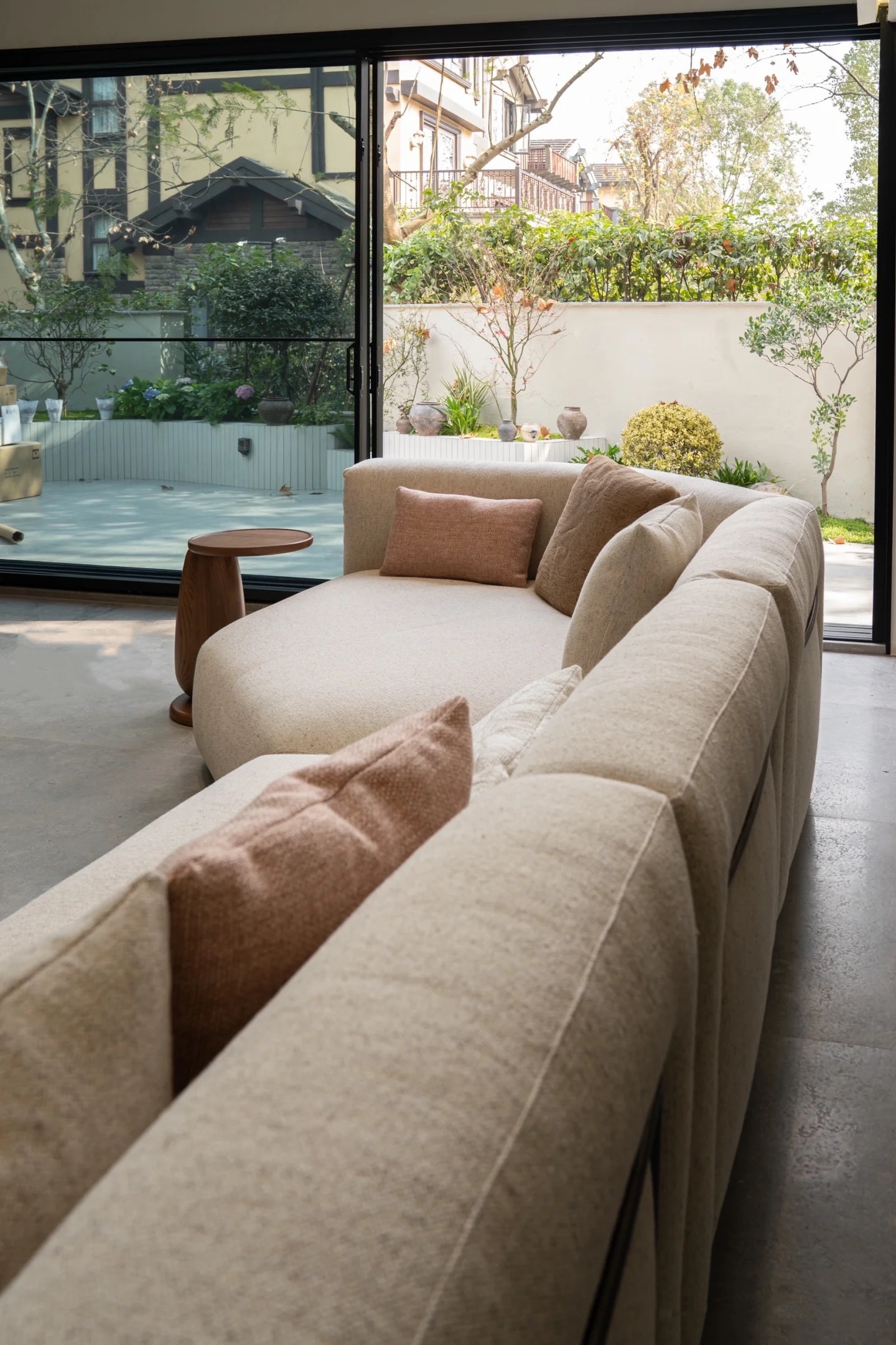 Fiocco modular fabric sofa product image 6