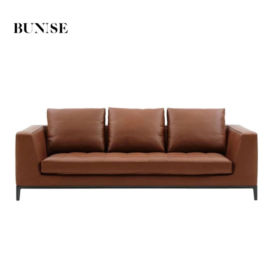 bunise-73105-lucrezia-main-900-e4eaad Lucrezia - Image 1